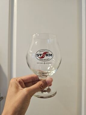 Newport RI Storm Tulip Beer Glass